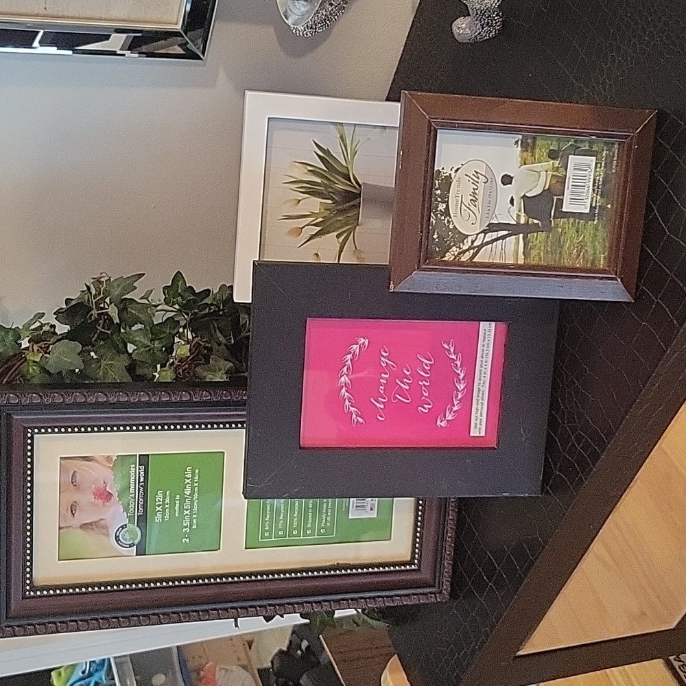 Set of 4 picture frames